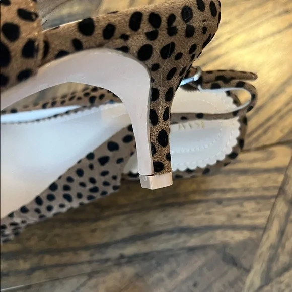 Isaac Mizrahi Brown/Black Leopard Print Kitten Heel Sling-backs, size 9.5 - Picture 8 of 8